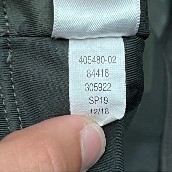 Athleta women’s Camo contender 7/8 tight leggings - Picture 7 of 10